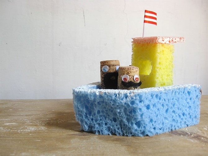 Easy Craft Ideas For Kids - Sponge Bath Boat Toy