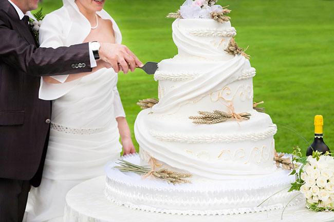 Photo Book - Wedding Cake - Food Porn - Large Traditional Cake
