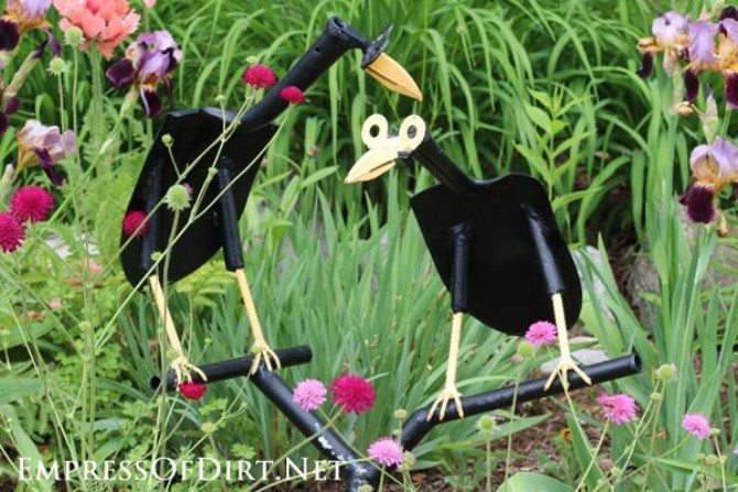 Garden Art Ideas - Shovel Crows