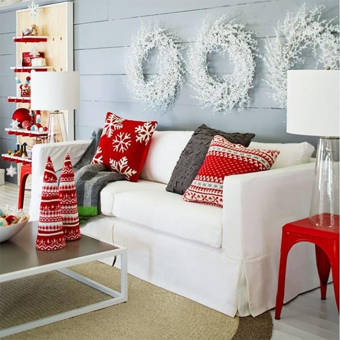 Christmas Decoration Ideas - Wall Wreaths