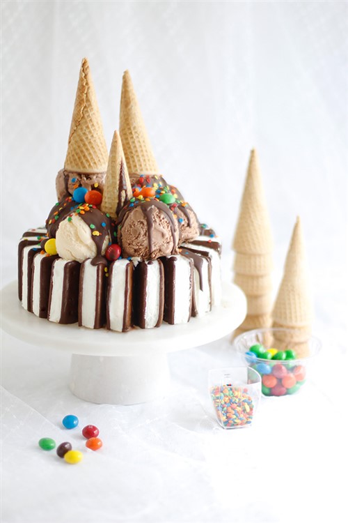Girls Birthday Cakes - Ice Cream Sandwich