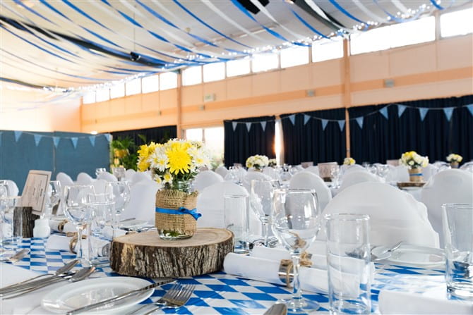 Unique Wedding Photo Ideas - Blue And White