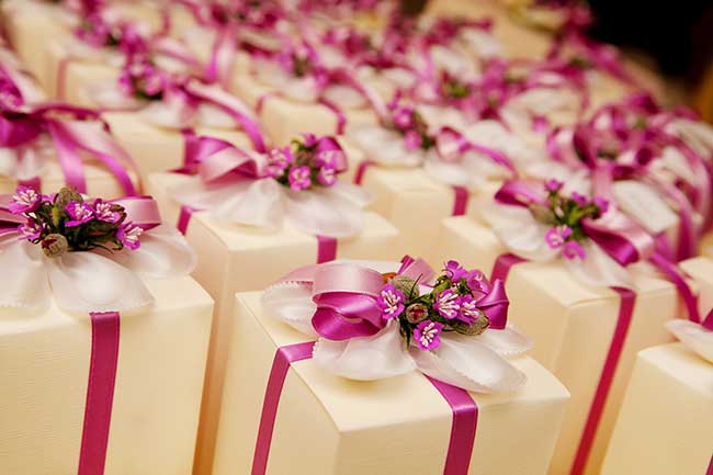 Wedding Planning Checklist - Favours - Gifts