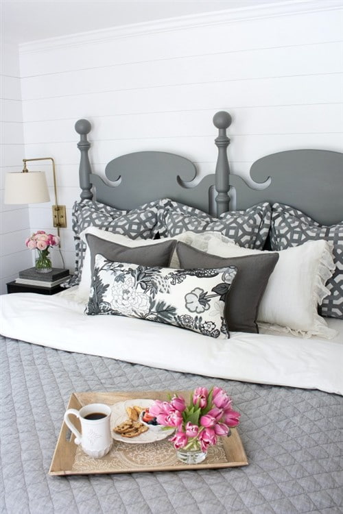 Budget Friendly Bedroom Decorating Ideas - Layering Of Pillows