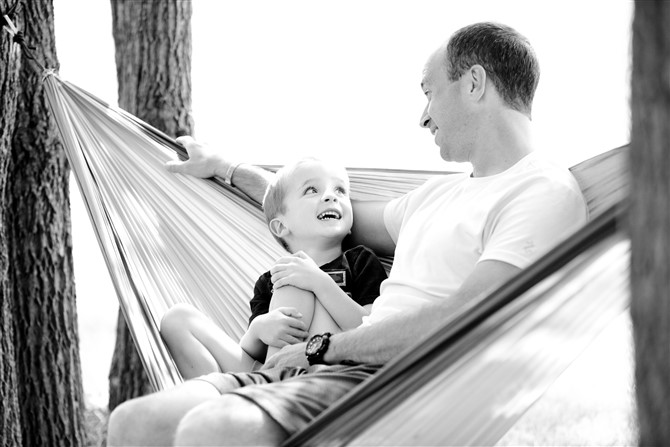 How To Pick The Best Photo To Print As A Fathers Day Gift - Boy And Father In Hammock