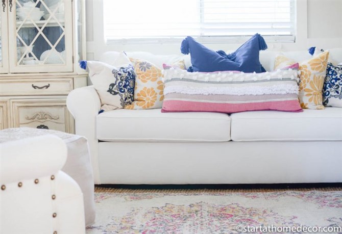 Small House Decorating Ideas - Try Neutral And Bright Colors